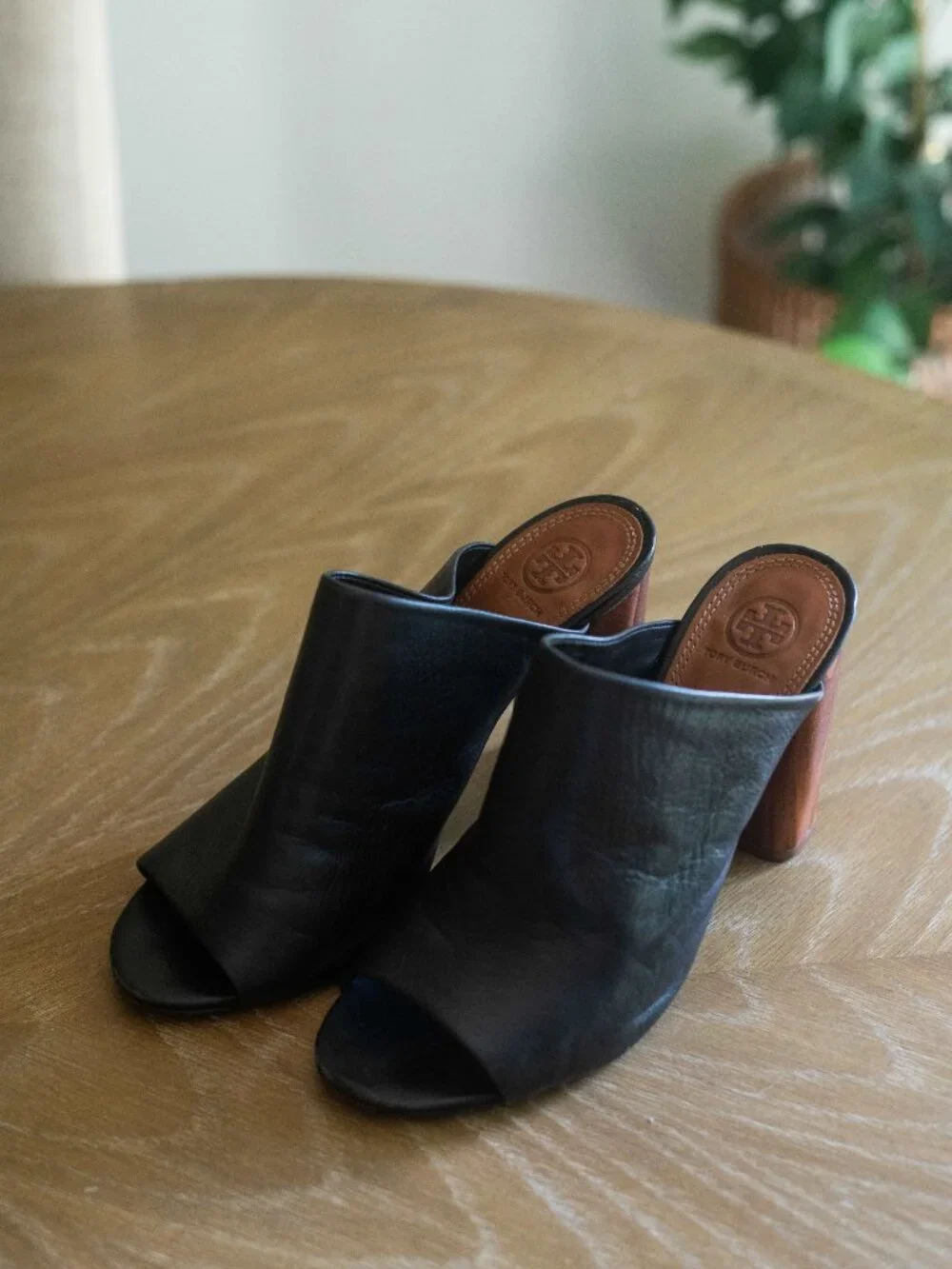 Tory Burch Black Leather Raya Mule Sandal Wood Block Heel